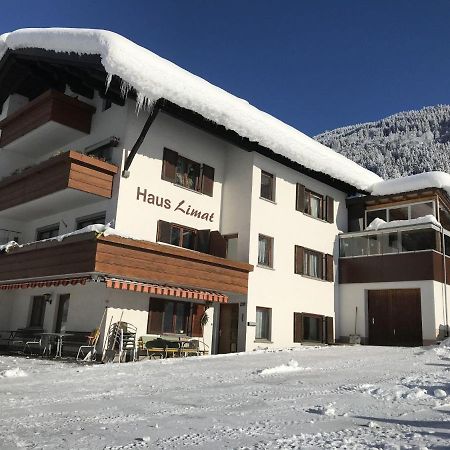 シュルンスHaus Limatアパートメント エクステリア 写真