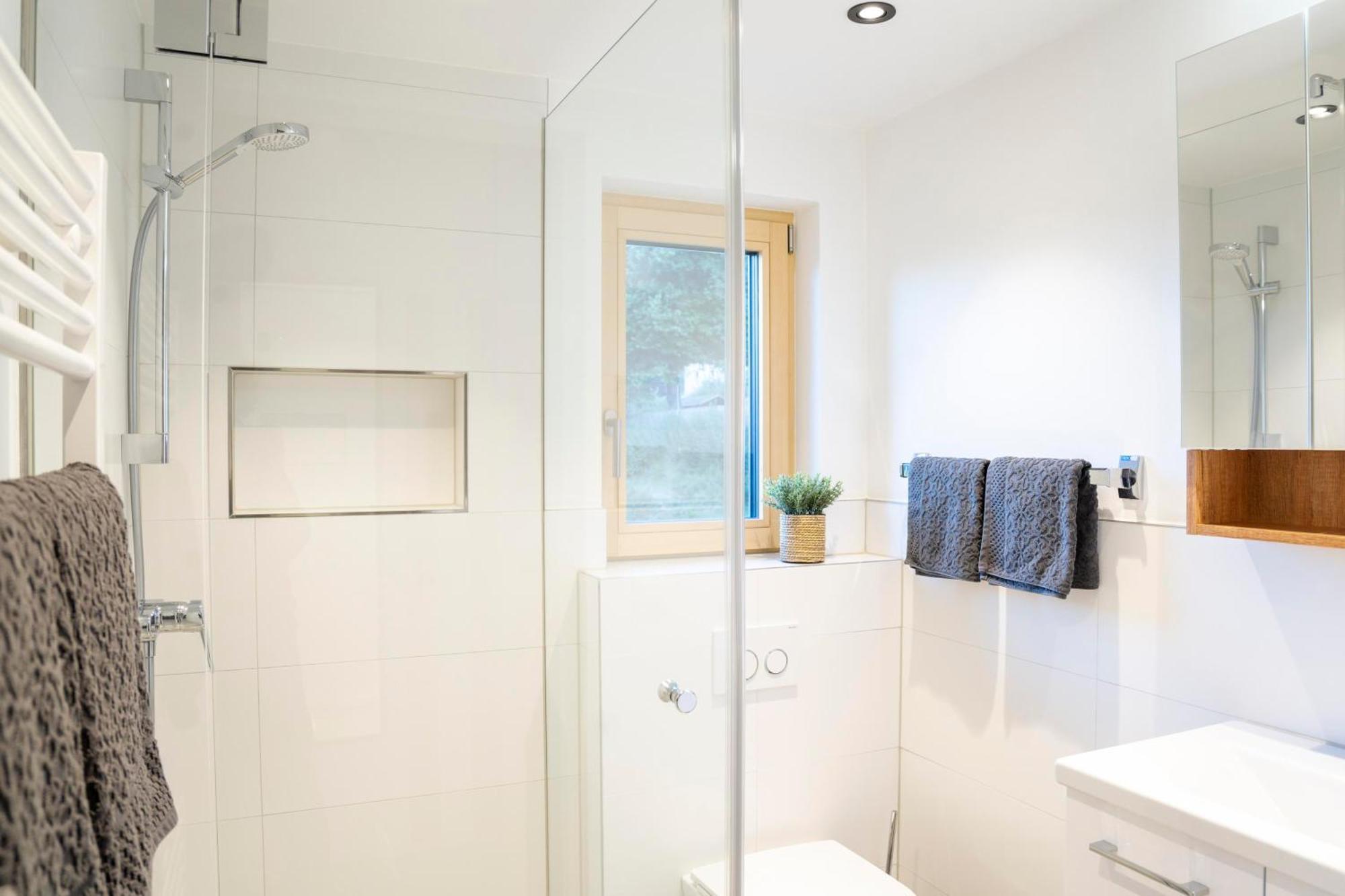 シュルンスHaus Limatアパートメント エクステリア 写真