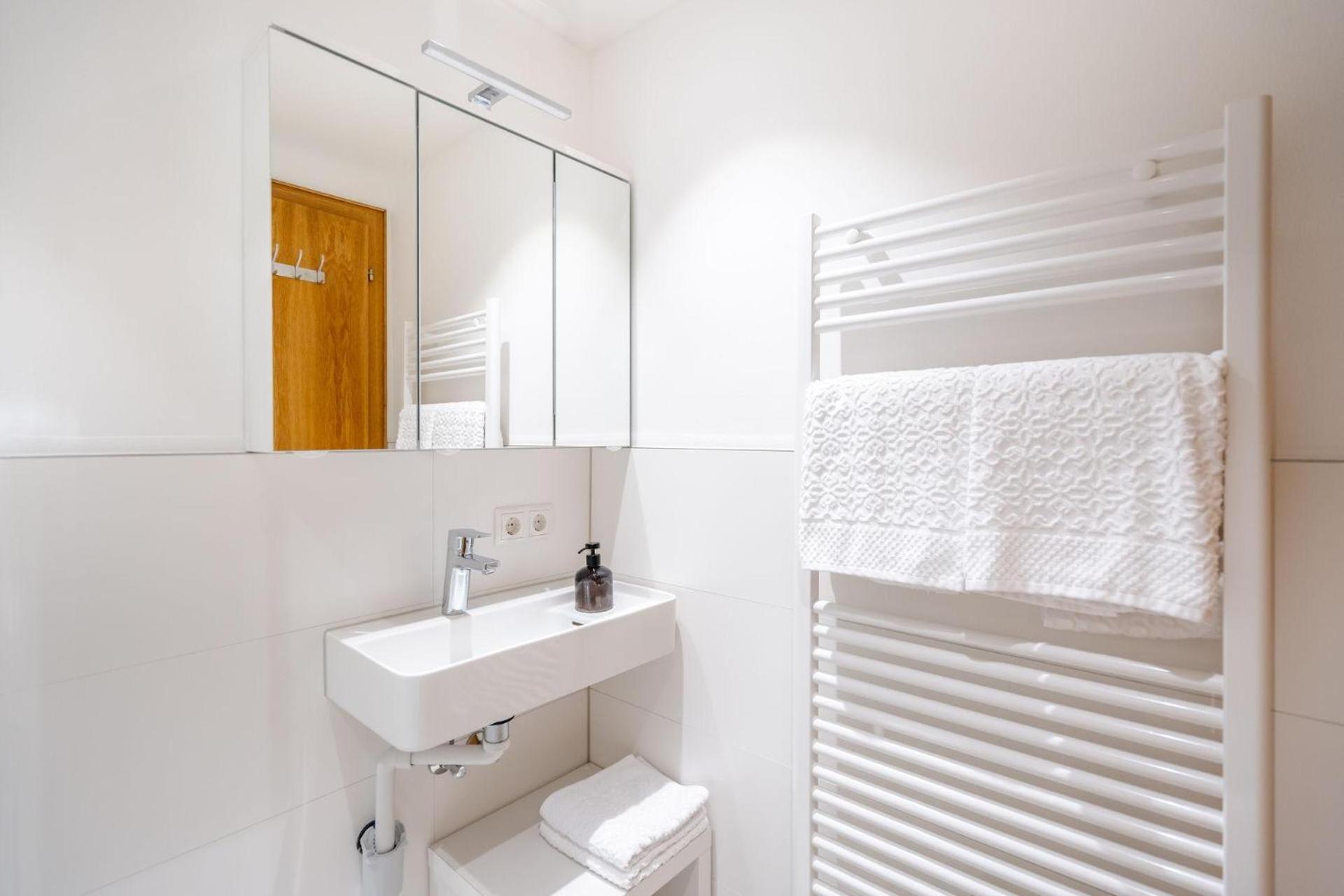 シュルンスHaus Limatアパートメント エクステリア 写真